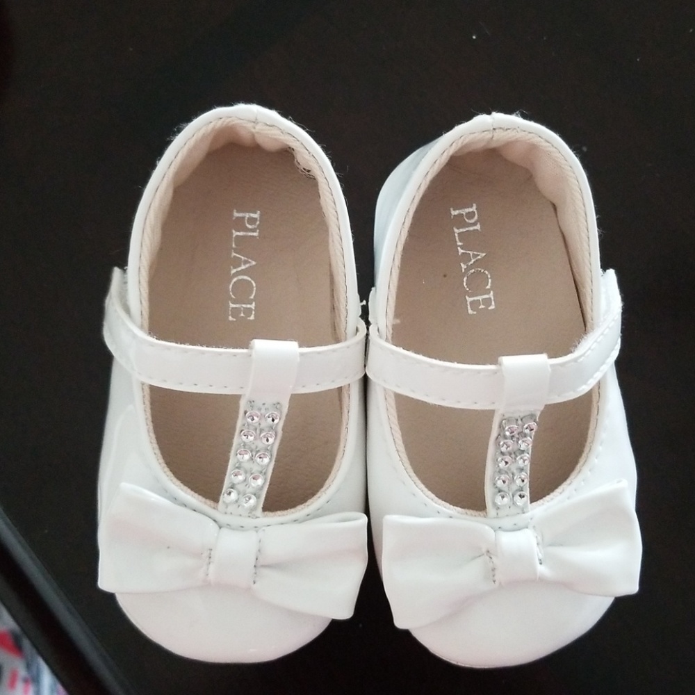 Baby shoe. 3-6 mon